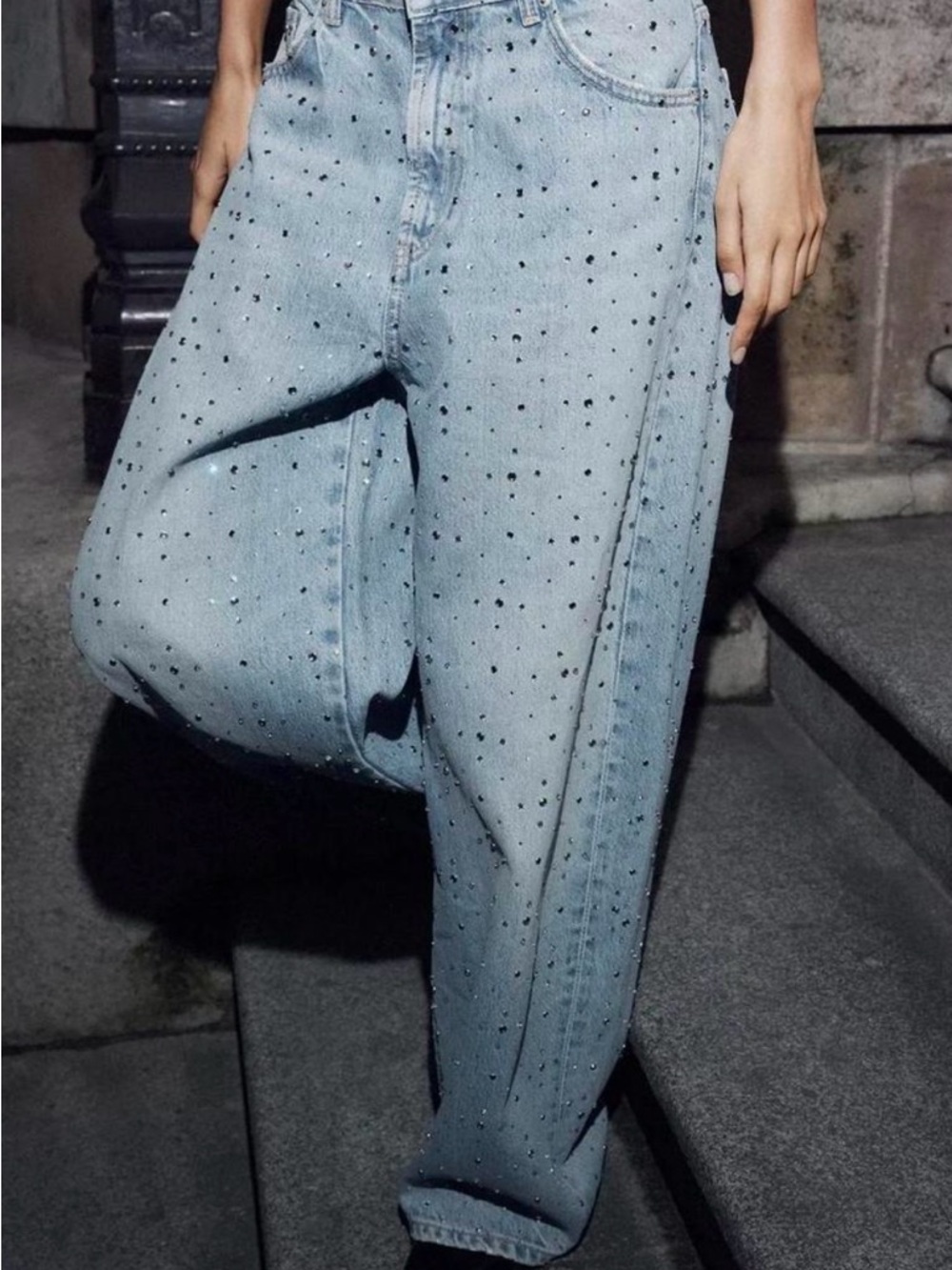 TRF Zara Midrise Shimmer Light Blue Rhinestone Boyfriend Jeans for Women size 4